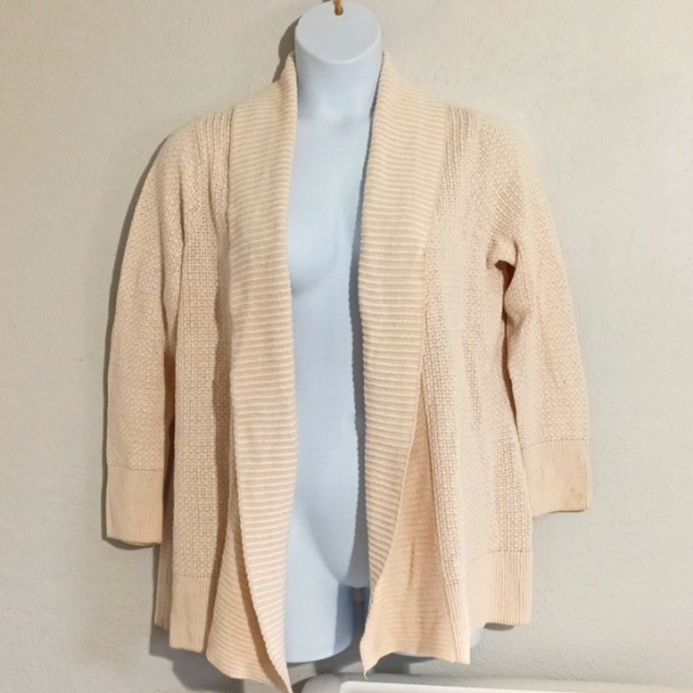 Croft & Barrow cream knit sweater